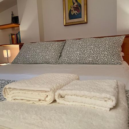Апартаменты La Casa Nel Cortile Кастельбуоно Экстерьер фото
