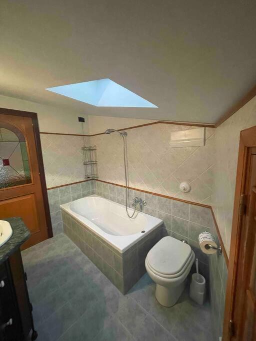 Апартаменты La Casa Nel Cortile Кастельбуоно Экстерьер фото